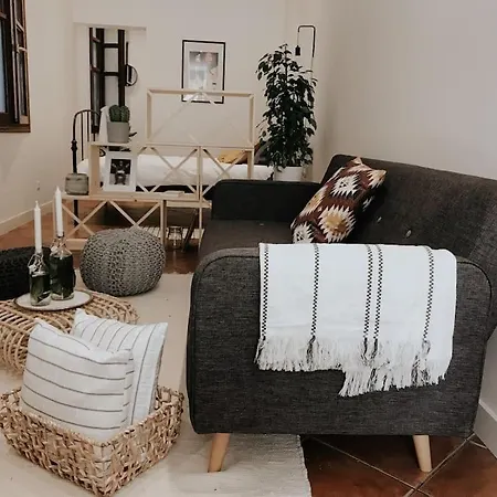 Puerta Del Camino 7 *